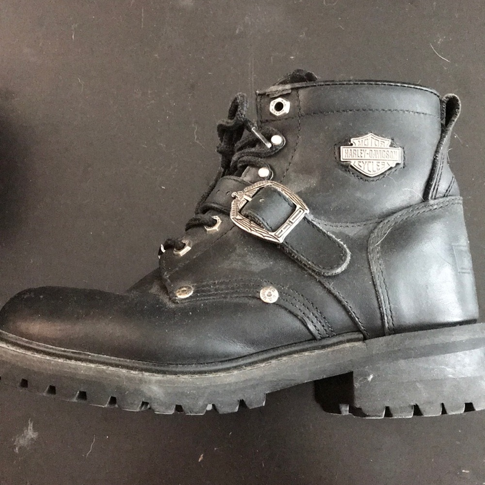 Black women’s size 8.5 Harley Davidson Boots